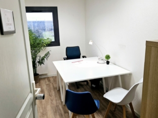 Bureau Chrome