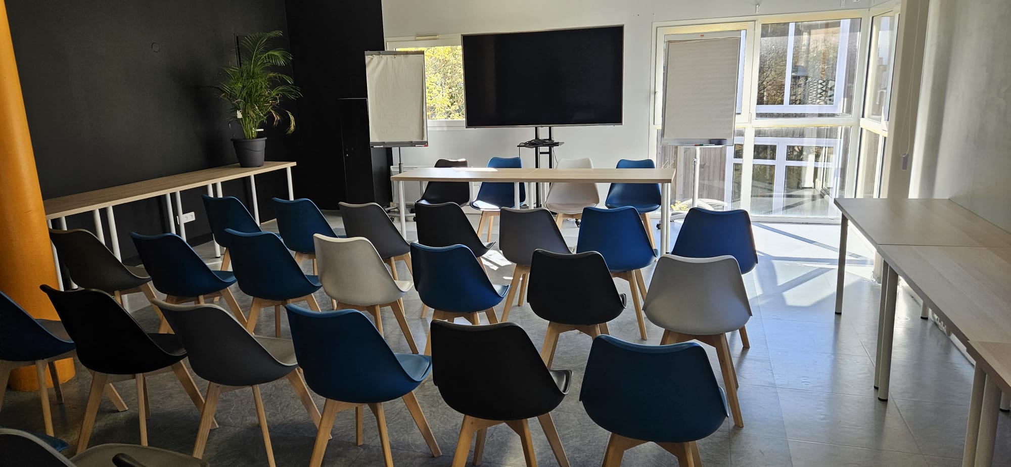 Agencement conférence Location salle de réunion La Rochelle